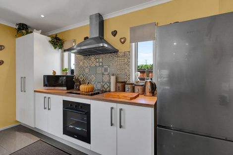 Photo of property in 17 Hira Street, Ohawe, Hawera, 4671