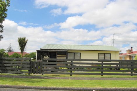 Photo of property in 4a Russell Avenue, Pukekohe, 2120