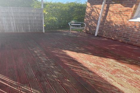 Photo of property in 125 Millbrook Road, Sunnyvale, Auckland, 0612