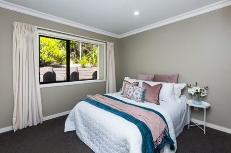 Photo of property in 13 Sylvan Way, Silverstream, Upper Hutt, 5019