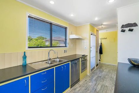 Photo of property in 12 Bahari Drive, Ranui, Auckland, 0612