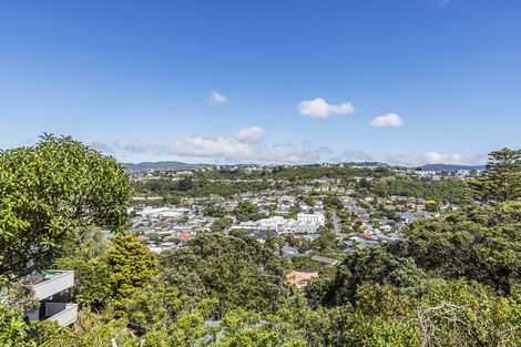 Photo of property in 81 Nevay Road, Miramar, Wellington, 6022