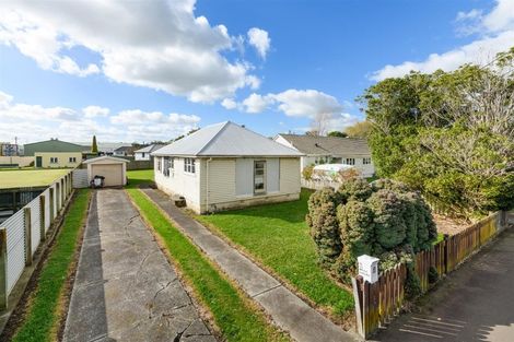 Photo of property in 15 Hereford Street, Marton, 4710