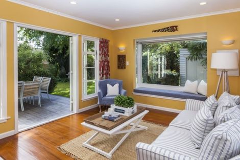 Photo of property in 100 Brookside Terrace, Bryndwr, Christchurch, 8053