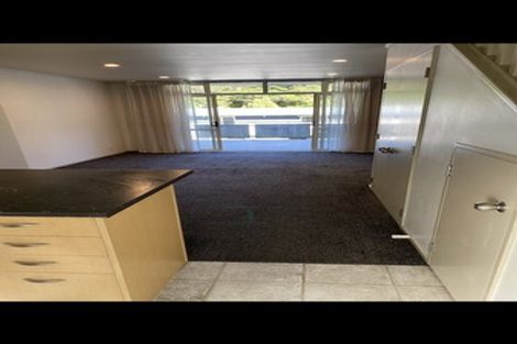 Photo of property in 2f/20 Ian Marwick Place, Birkenhead, Auckland, 0626