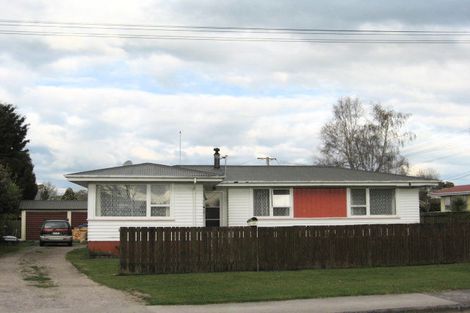 Photo of property in 39 Kahu Street, Utuhina, Rotorua, 3015