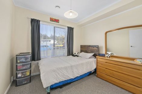 Photo of property in 3 Fenchurch Grove, Stokes Valley, Lower Hutt, 5019