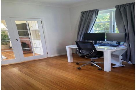 Photo of property in 125 Seatoun Heights Road, Miramar, Wellington, 6022