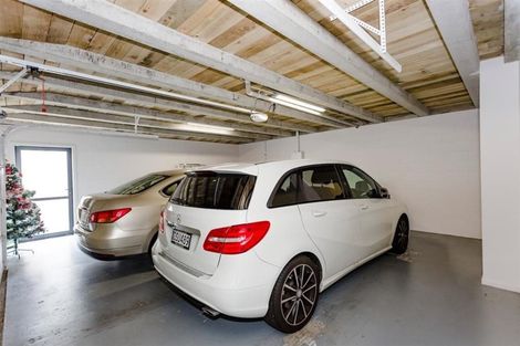 Photo of property in 24 Centennial Avenue, Helensburgh, Dunedin, 9010