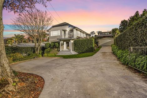 Photo of property in 67 Forest Lake Road, Forest Lake, Hamilton, 3200