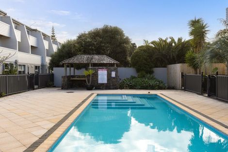 Photo of property in 39/3 Riverside Road, Orewa, 0931