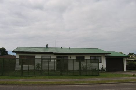 Photo of property in 37 Sylvania Drive, Matua, Tauranga, 3110