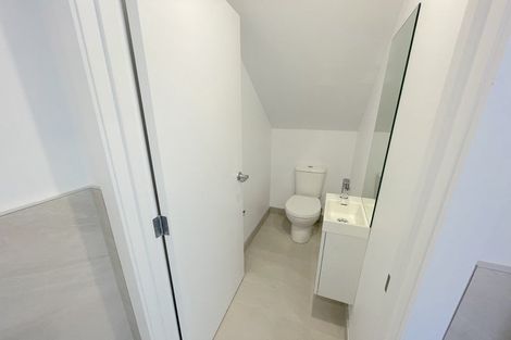 Photo of property in 9 Kaokao Lane, Mangere, Auckland, 2022