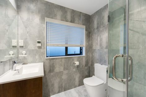 Photo of property in 6 Turutu Place, Long Bay, Auckland, 0630