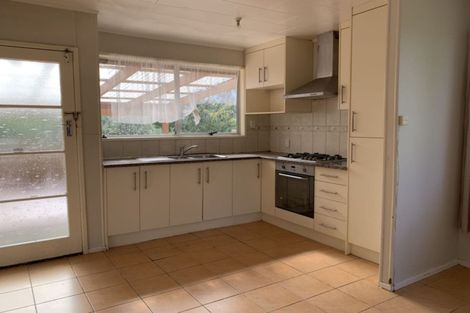 Photo of property in 7 Mcquoid Place, Glenfield, Auckland, 0629