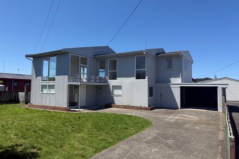 Photo of property in 141 Centreway Road, Orewa, 0931