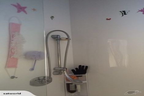 Photo of property in 5 Casuarina Road, Half Moon Bay, Auckland, 2012