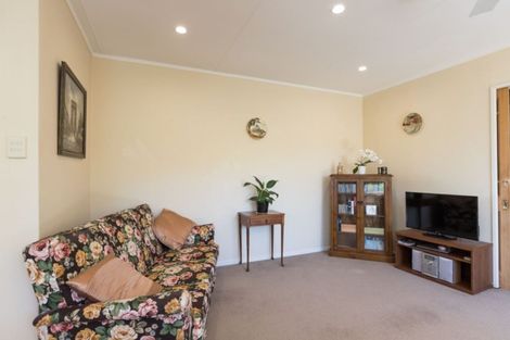 Photo of property in 3a Larch Grove, Paraparaumu, 5032
