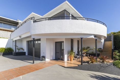 Photo of property in 23 Peace Avenue, Moturoa, New Plymouth, 4310