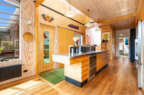 Photo of property in 17 Dover Street, Island Bay, Wellington, 6023