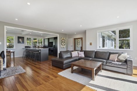 Photo of property in 2 Mascot Street, Tawa, Wellington, 5028