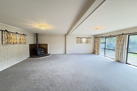 Photo of property in 2/90 Royal View Road, Te Atatu South, Auckland, 0610