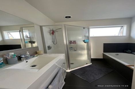 Photo of property in 11 Bale Way, Pukekohe, 2120