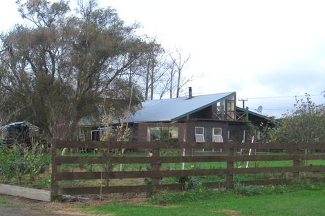 Photo of property in 2 Currins Road, Linton, Palmerston North, 4472