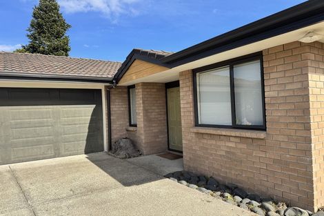 Photo of property in 16 Kanuka Way, Albany, Auckland, 0632