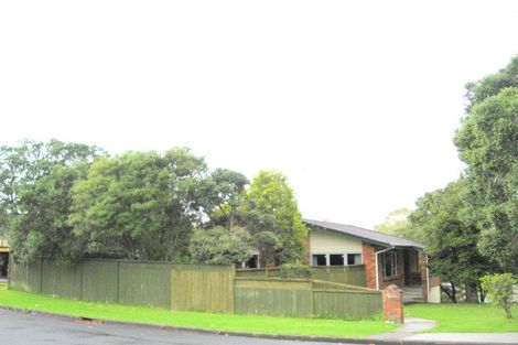 Photo of property in 37 Parkhill Road, Mellons Bay, Auckland, 2014