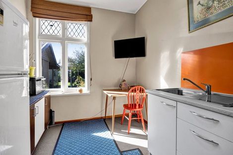 Photo of property in 70 Collins Street, Hawera, 4610