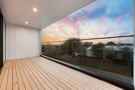 Photo of property in 4202e Great North Road, Glendene, Auckland, 0602