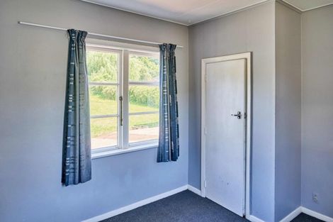 Photo of property in 39 Westminster Road, Wainuiomata, Lower Hutt, 5014