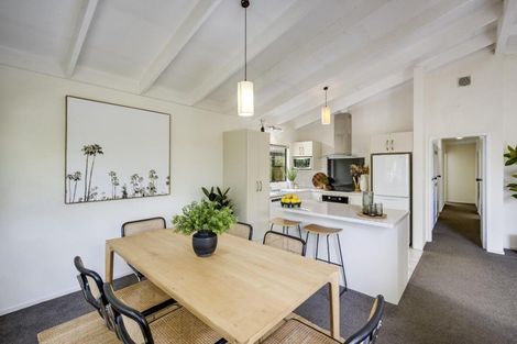 Photo of property in 34 James Cook Street, Havelock North, 4130