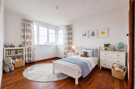 Photo of property in 78-80 Leicester Street, Cannons Creek, Porirua, 5024