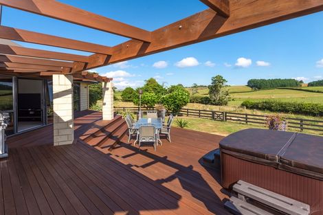 Photo of property in 58 Medhurst Road North, Bombay, 2675