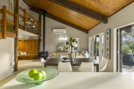 Photo of property in 25 Pemberton Avenue, Bayview, Auckland, 0629