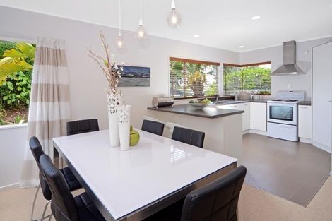 Photo of property in 1/1 Heathglen Place, Bayview, Auckland, 0629