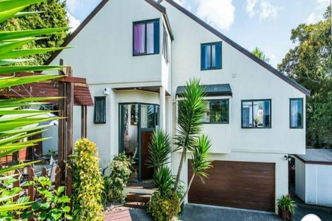 Photo of property in 31c Greenvalley Rise, Glenfield, Auckland, 0629