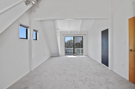 Photo of property in 114 Torkar Road, Clarks Beach, 2122