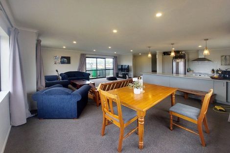 Photo of property in 9 Tapu Road, Huapai, Kumeu, 0810