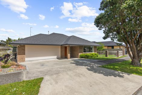 Photo of property in 158 Ruapehu Drive, Fitzherbert, Palmerston North, 4410