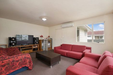 Photo of property in 367 Roscommon Road, Clendon Park, Auckland, 2103