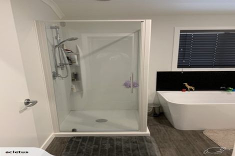 Photo of property in 82 Puhirake Crescent, Pyes Pa, Tauranga, 3112