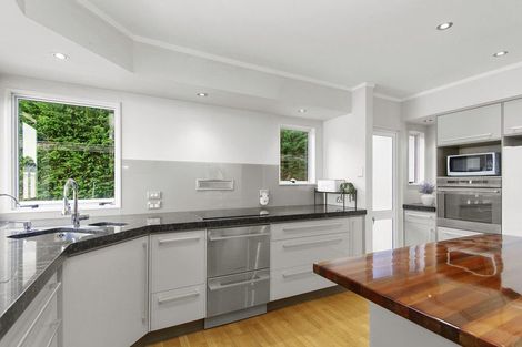 Photo of property in 2/9 Tawa Street, Tawa, Wellington, 5028