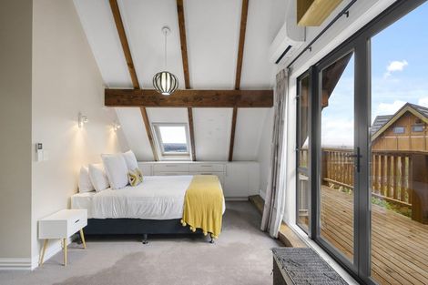 Photo of property in 5 Lapwing Lane, Mount Pleasant, Christchurch, 8081