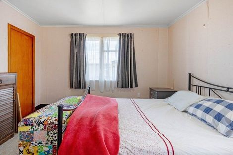 Photo of property in 99 Cornfoot Street, Castlecliff, Whanganui, 4501