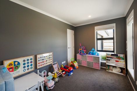 Photo of property in 22 Monarch Drive, Ashhurst, 4810