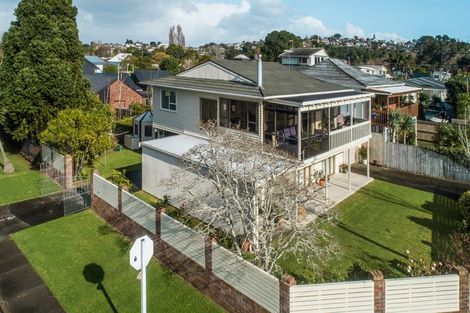 Photo of property in 74 Laurence Street, Manly, Whangaparaoa, 0930