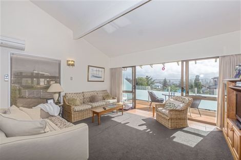 Photo of property in 46b Rosario Crescent, Red Beach, 0932